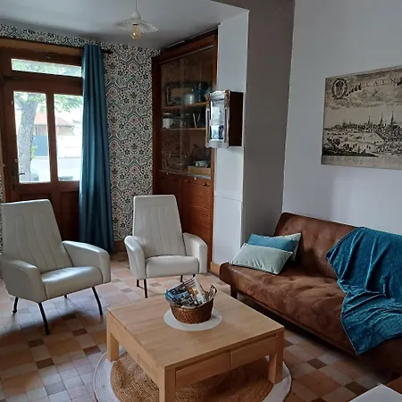 Holiday home L'epicerie Maison Annees 30 *